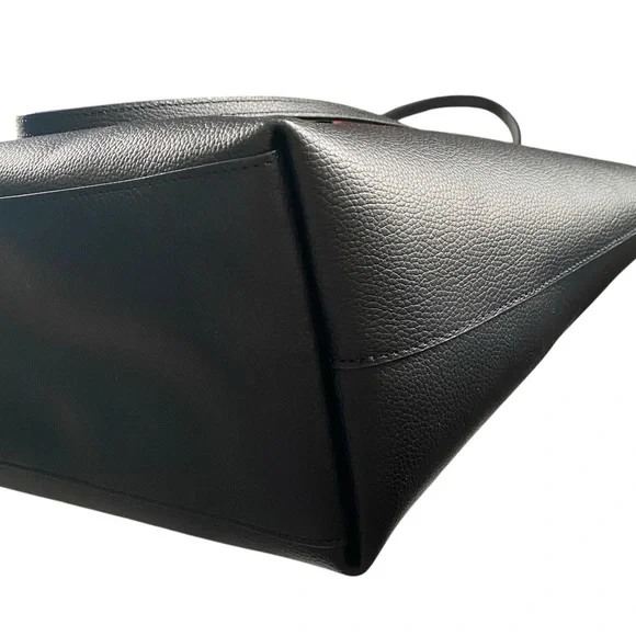 Coach Town Tote - Picture 5 of 11